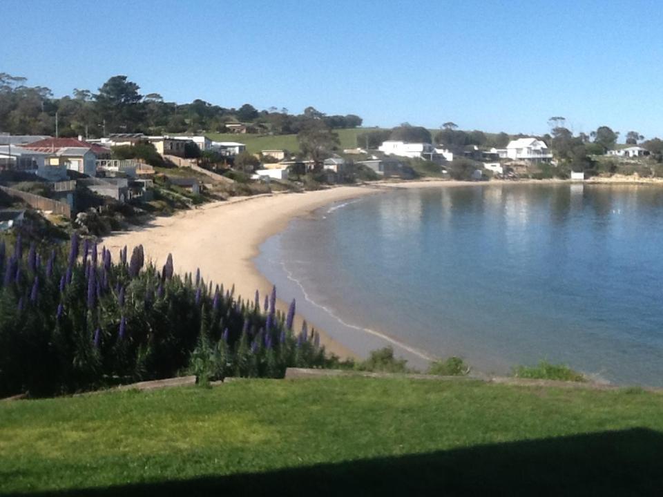 Beach Buoy Opossum Bay South Arm Esterno foto