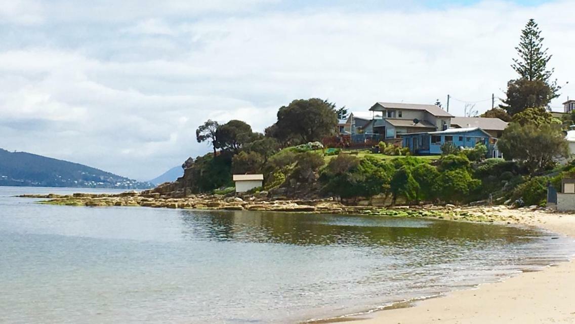 Beach Buoy Opossum Bay South Arm Esterno foto