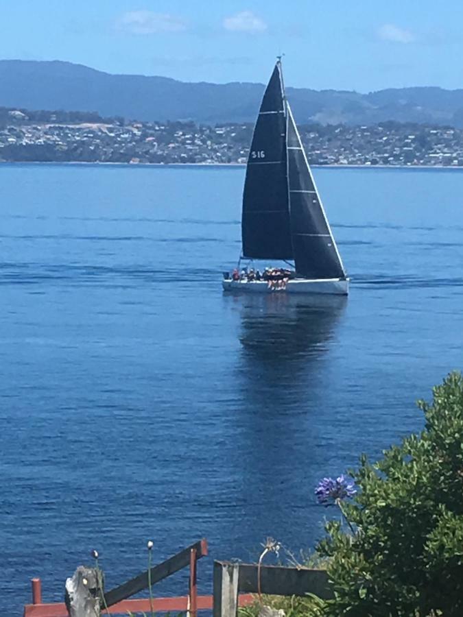 Beach Buoy Opossum Bay South Arm Esterno foto